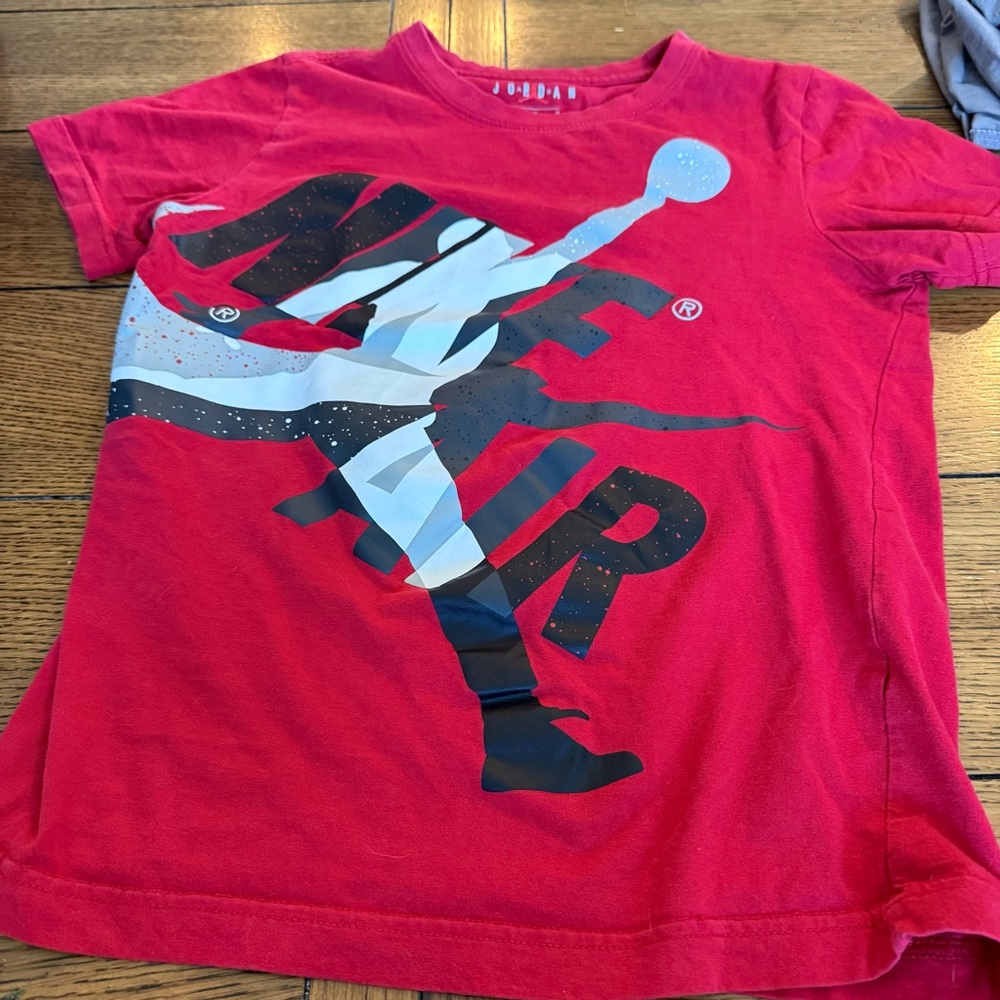 Nike Kids Red Graphic T-Shirt